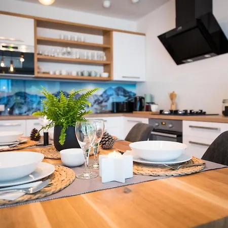 Lomnica Garden Apartment